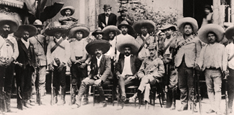 zapata_emiliano 1914 con sus hombres-chico